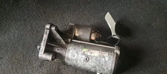 Renault Laguna II Starter motor D7R48