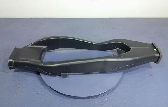 Opel Insignia A Intake resonator 39096567
