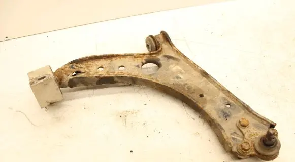 Volkswagen Jetta V Front lower control arm/wishbone 1K0407190E