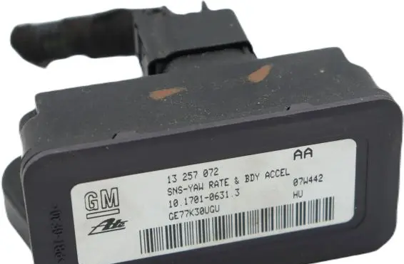 Opel Zafira B ESP acceleration yaw rate sensor 13257072 GE77K30UGU 10170106313