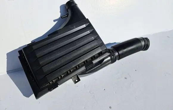 Cupra Formentor Air filter box