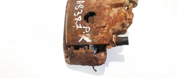 Volkswagen PASSAT B2 Front brake caliper