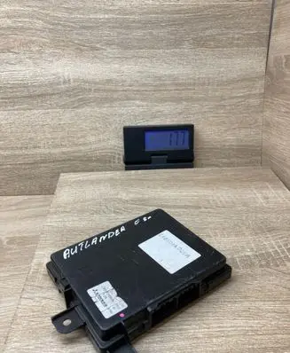 Mitsubishi Outlander Fan control module CAB501A065A