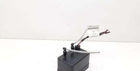 Mercedes-Benz E W211 Central locking vacuum pump 0008002548 A3510020010
