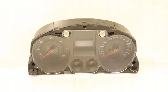 Volkswagen PASSAT B6 Clock 