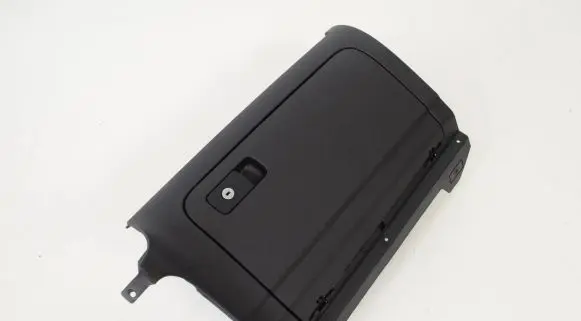 Glove box