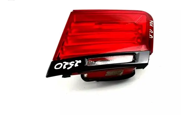 BMW 7 F01 F02 F03 F04 Tailgate rear/tail lights 7182206