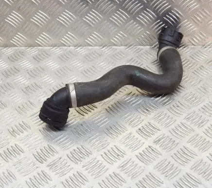 Mercedes-Benz C W205 Engine coolant pipe/hose A2055017484
