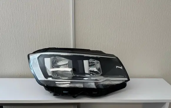 Volkswagen Transporter - Caravelle T6 Headlight/headlamp 7E1941006E