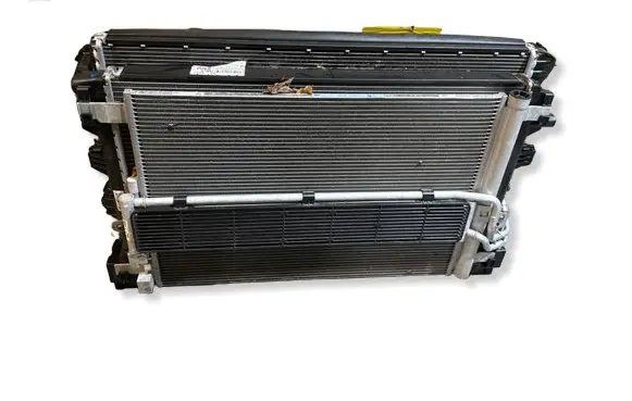 Volkswagen Tiguan Radiator set 5WA121251M 5WA816411E 5WA121251J