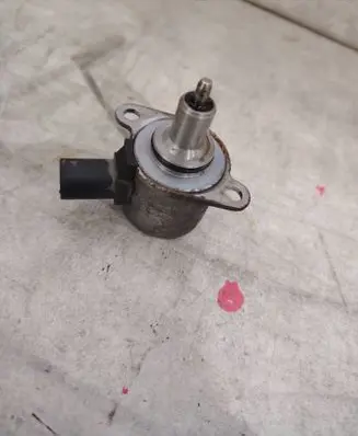 BMW 6 F06 Gran coupe Hydraulic servotronic pressure valve 7882340110