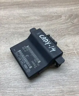 Volkswagen Golf V Gateway control module 1K0907530C 1K0907951