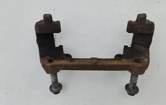 Volvo V70 Front Brake Caliper Pad/Carrier 9209722 9209723