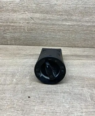 Skoda Octavia Mk1 (1U) Light switch BK71U0941531A