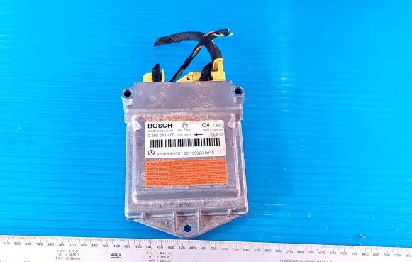 Volkswagen Crafter Airbag control unit/module A9069005701 1407 0285011400