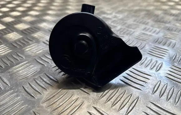 Mercedes-Benz C W204 Horn signal A046522