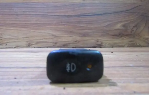 KIA Clarus Fog light switch 