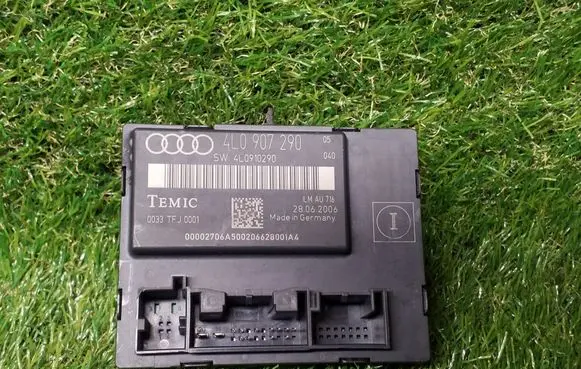 Audi Q7 4L Door control unit/module 4L0907290 4L0910290
