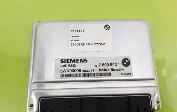 BMW 3 E46 Engine control unit/module 7509942