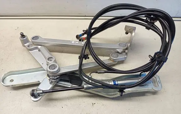 Volkswagen Phaeton Tailgate/trunk/boot hinge 3D5827583A 3D5827383C