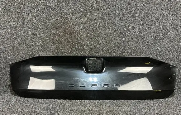 Seat Leon IV Tailgate/boot lid cover trim 5FE853955E