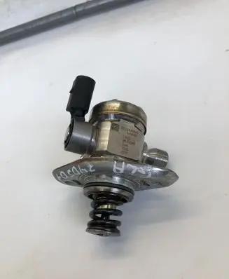 Mercedes-Benz GLA H247 Fuel injection high pressure pump A2820700001