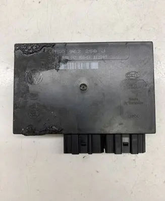 Volkswagen PASSAT B5.5 Comfort/convenience module 1C0962258J