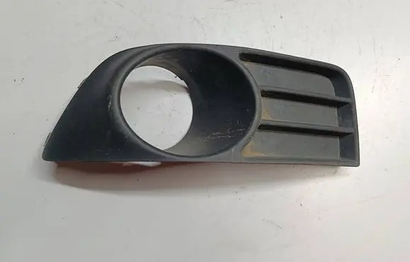 Suzuki SX4 Front fog light trim/grill 71752-79J0