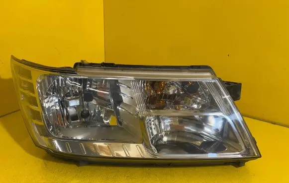 Fiat Freemont Headlight/headlamp 30Y1101E
