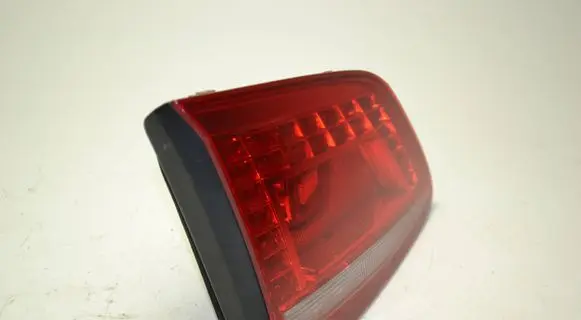 Volkswagen PASSAT B7 Tailgate rear/tail lights 14881