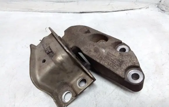 Citroen Jumper Engine mount bracket A236071 1367173080