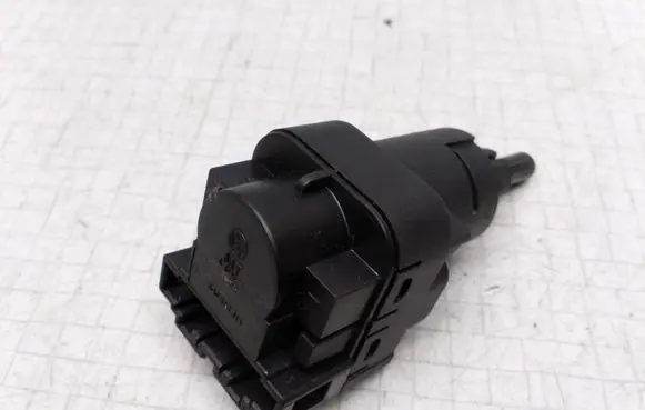 Seat Ibiza III (6L) Brake pedal sensor switch 6Q0945511