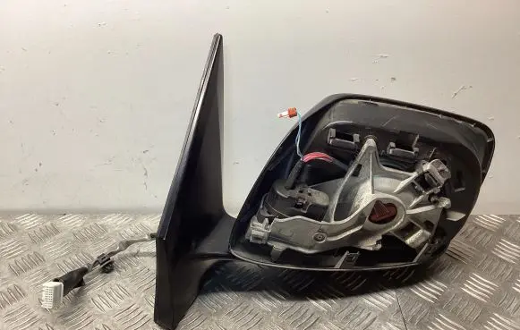 Front door electric wing mirror