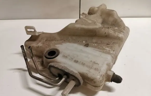 Mercedes-Benz E W211 Windshield washer fluid reservoir/tank 2118600560