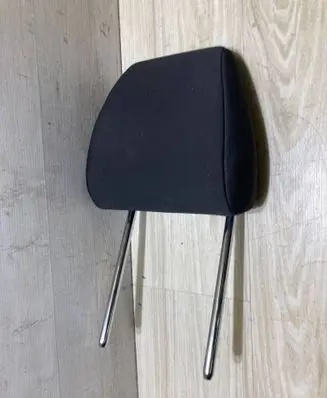 Ford Fiesta Front seat headrest