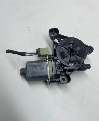 Audi A3 S3 8V Rear door window regulator motor 5Q0959802