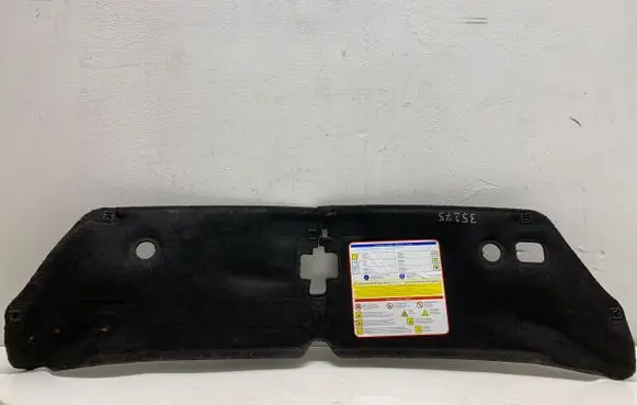 Engine bonnet/hood sound/heat insulation