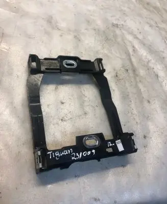 Volkswagen Tiguan Other center console (tunnel) element 5ta863525c