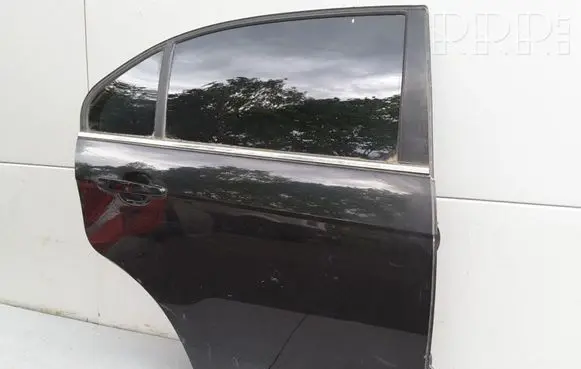 Chevrolet Epica Rear door