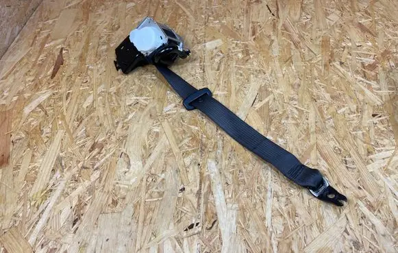 Opel Astra K Rear seatbelt 34195017 34230836A
