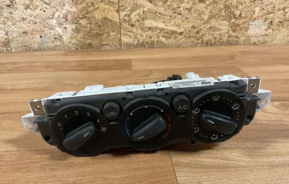 Ford Focus Climate control unit 7M5T19980AA 69607332