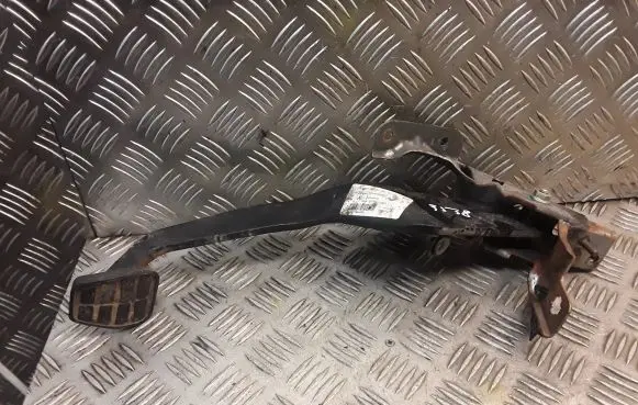 Smart ForFour I Brake pedal 4542900618