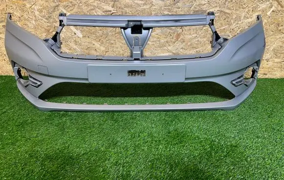 Dacia Sandero Front bumper 620228531R