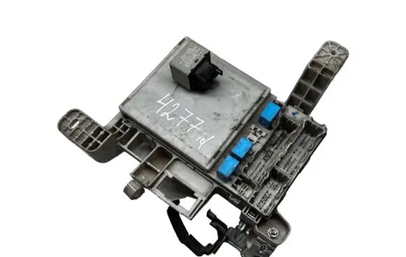 Toyota Land Cruiser (J120) Fuse box set 8198050030 0665004651 02216J31