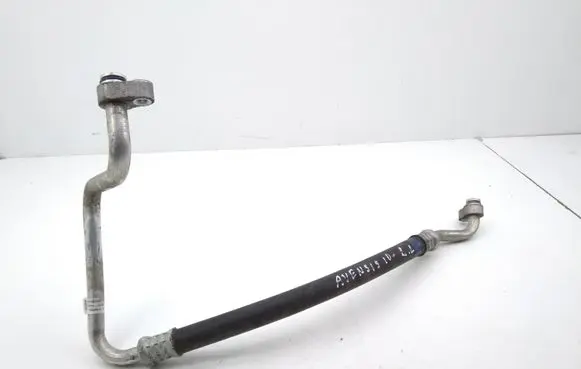 Toyota Avensis T270 Air conditioning (A/C) pipe/hose 8870405380