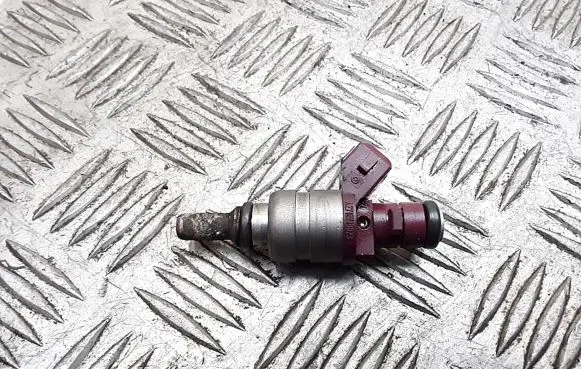 Mercedes-Benz SLK AMG R170 Fuel injector a2710780023