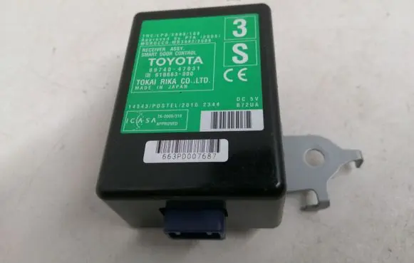 Toyota Prius (XW30) Door control unit/module 8974047031 61B663000