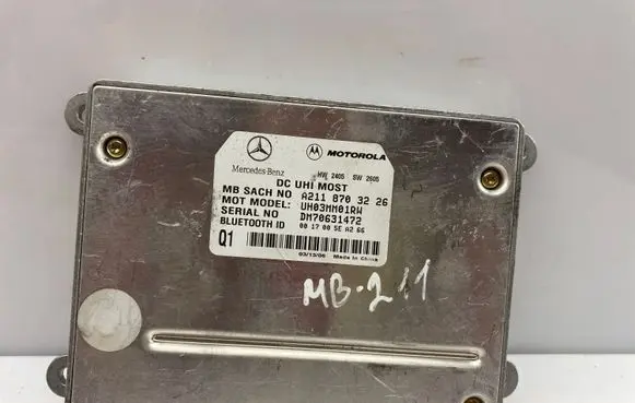 Mercedes-Benz E W211 Bluetooth control unit module A2118703226
