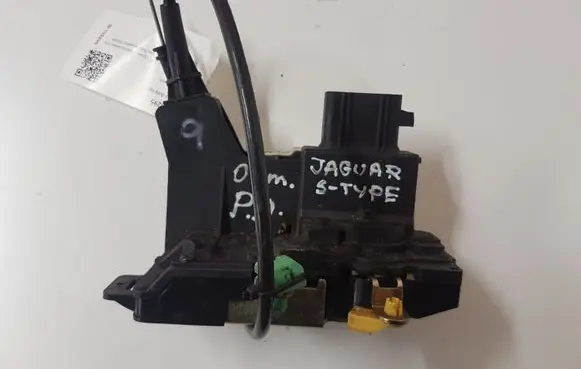 Jaguar S-Type Front door lock 2W4A5421812GA 0741114