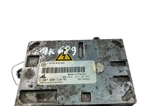 Mercedes-Benz A W169 Xenon control unit/module A1698209826 1307329119